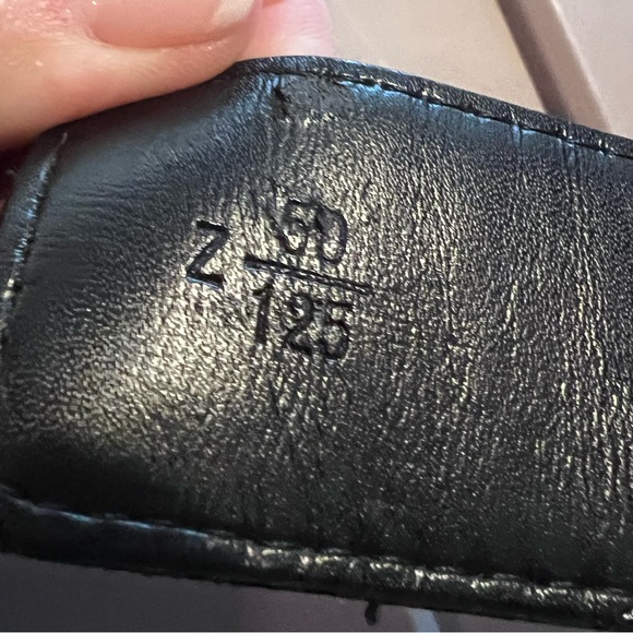 🖤BLACK FRIDAY✔️GUCCI LEATHER BELT DEARLY LOVED BUT LOTS OF LIFE LEFT IN THIS ONE - Picture 4 of 8